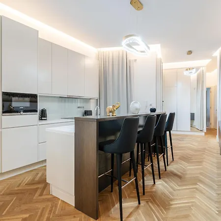 Four Bedrooms Luxury Design Apartment At Fashion Street Budapest Exterior photo